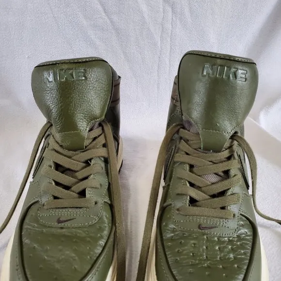 Nike Air Force 1 Gore-Tex Boot Medium Olive Men's Size 7 / Women's 8.5 US