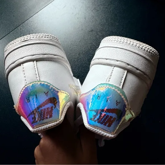 Nike Air Force 1 Low Iridescent Pixel Swoosh white pixels Minecraft kids 3.5