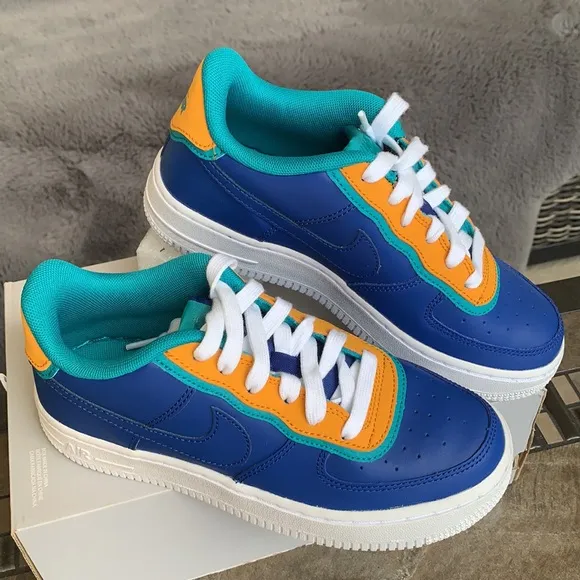 NIKE AIR FORCE 1 LV8 1 DBL WMNS