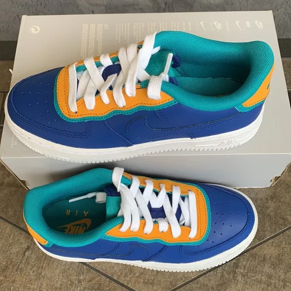 NIKE AIR FORCE 1 LV8 1 DBL WMNS