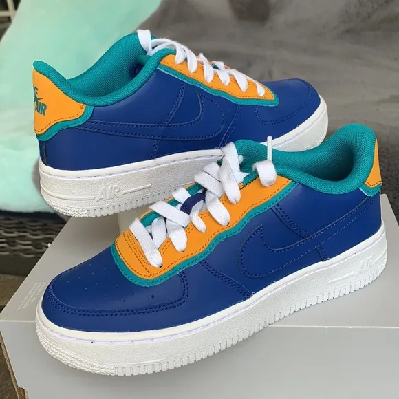 NIKE AIR FORCE 1 LV8 1 DBL WMNS
