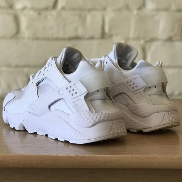 Nike Air Huarache Triple White Womens 11/ Mens 9.5 Sneakers Shoes Pure P…