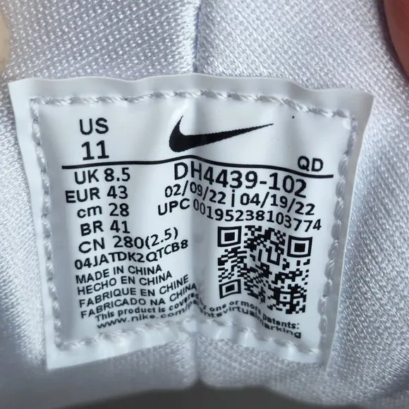 Nike Air Huarache Triple White Womens 11/ Mens 9.5 Sneakers Shoes Pure P…