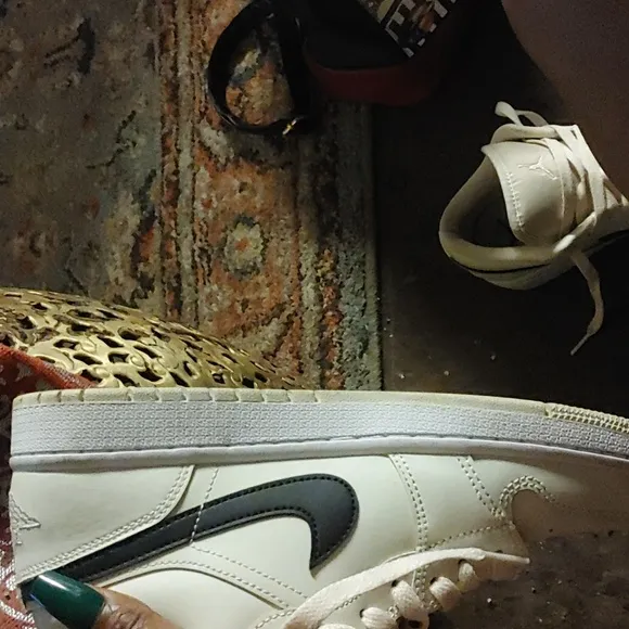 Nike Air Jordan 1 Low Women's Sneakers