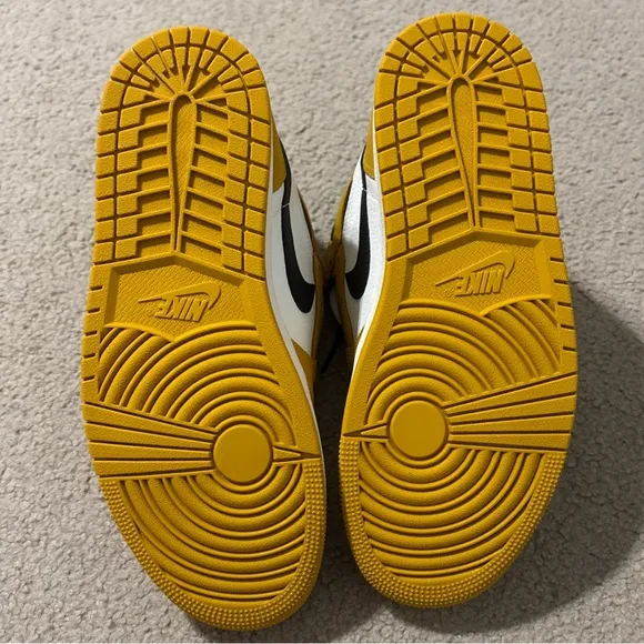 Nike Air Jordan 1 Men’s Size 8.5 Retro High OG Yellow Ochre DZ5485-701 Sneakers