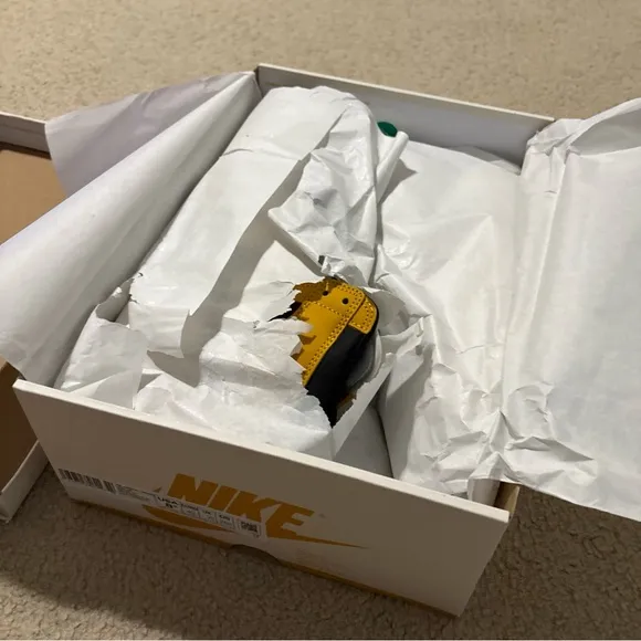 Nike Air Jordan 1 Men’s Size 8.5 Retro High OG Yellow Ochre DZ5485-701 Sneakers