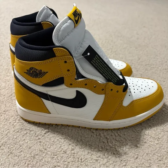 Nike Air Jordan 1 Men’s Size 8.5 Retro High OG Yellow Ochre DZ5485-701 Sneakers