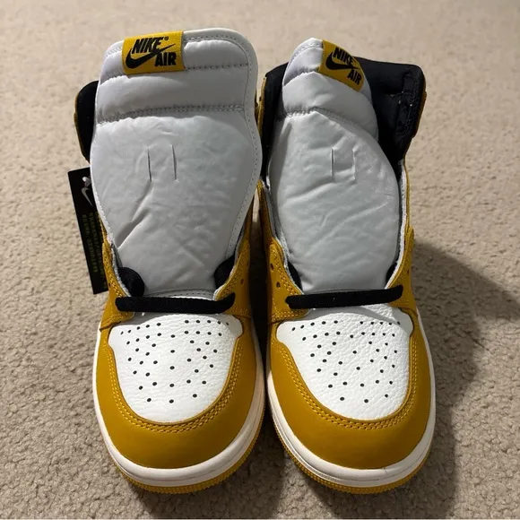 Nike Air Jordan 1 Men’s Size 8.5 Retro High OG Yellow Ochre DZ5485-701 Sneakers
