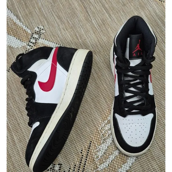Nike Air Jordan 1 Mid Basketball Shoes Black White Red Sneakers Size 5.5Y