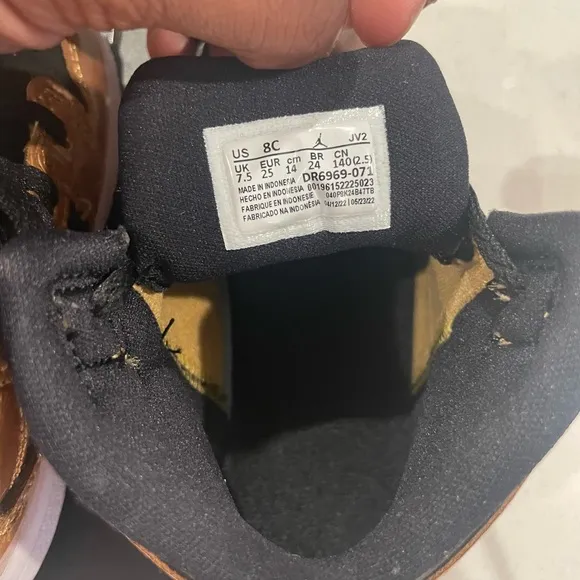 Nike Air Jordan 1 Mid SE (TD) “Metallic Gold Black” Mid Top Lace Up Toddler
