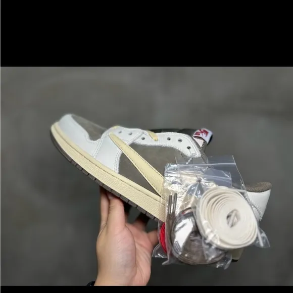 Nike Air Jordan 1 Travis Scott Reverse Mocha