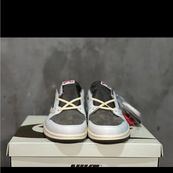 Nike Air Jordan 1 Travis Scott Reverse Mocha