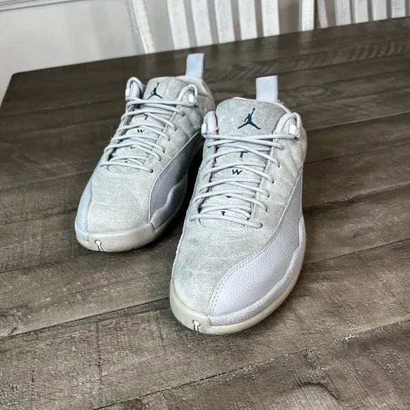 Nike Air Jordan 12 Low Wolf Grey Sneakers Sz 8.5