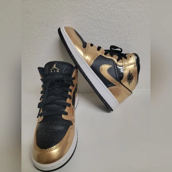 Nike Air Jordan Black and Gold Sneakers