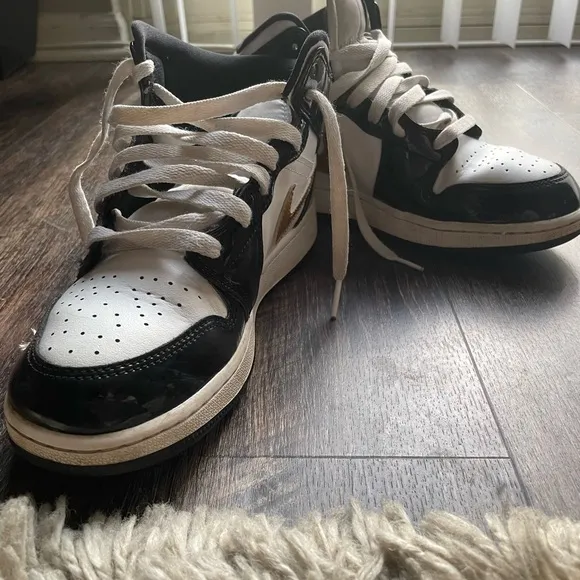Nike Air Jordan Black and Gray Sneakers