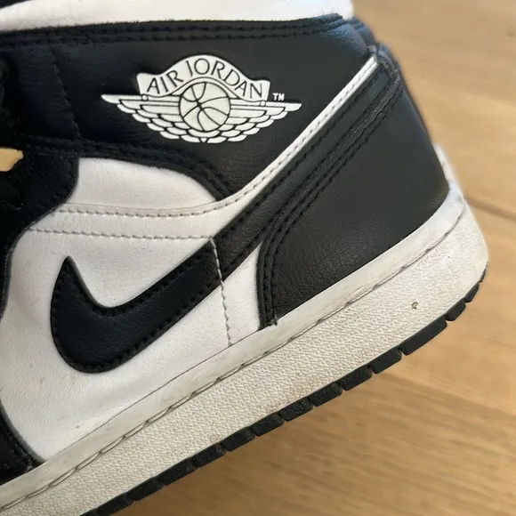 Nike Air Jordan Black and White Sneakers youth size 6