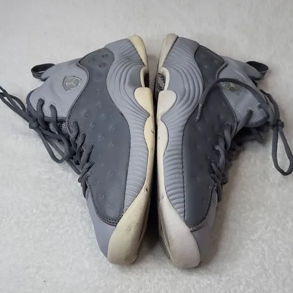 Nike Air Jordan Men's Jumpman Team 2 White grey athletic sneakers US 8