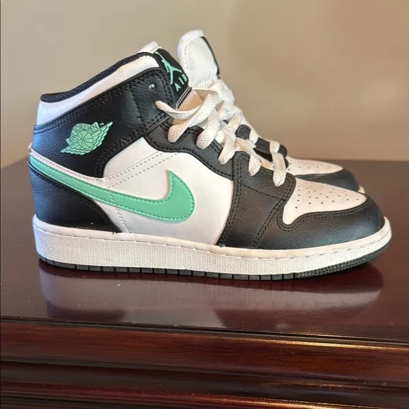Nike Air Jordan Mid Black White Mint Sneakers