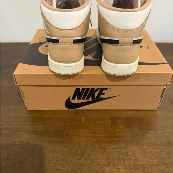 Nike Air Jordan mid Sneakers in Tan and Black w 9/ m 7.5