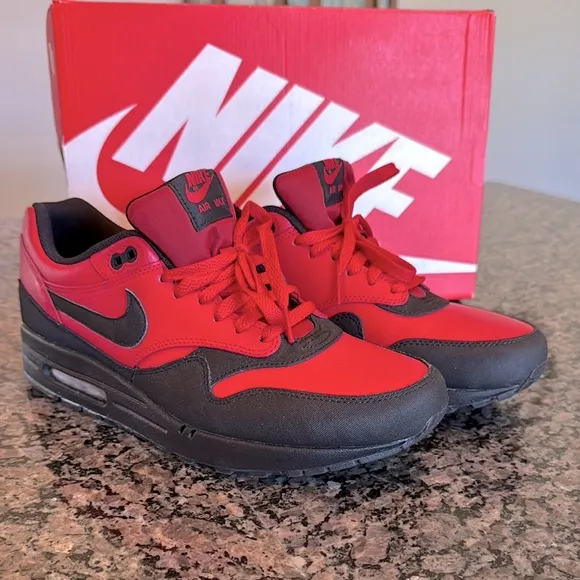 Nike Air Max 1 ltr premium Red leather Sneakers EUC 10.5