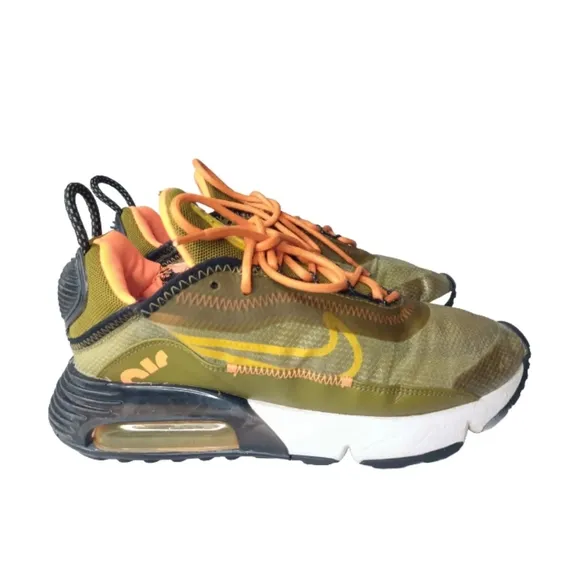 Nike Air Max 2090 Olive Flak University Gold Womens Size 7 Sneakers DC1875-300