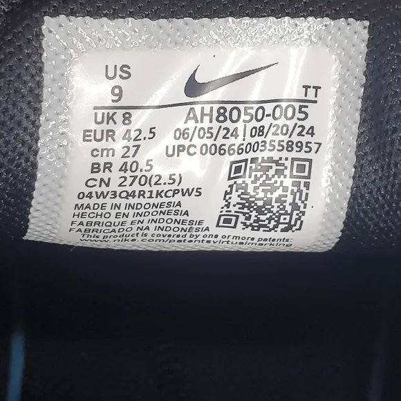 Nike Air Max 27C Black Sneakers ( new no box).