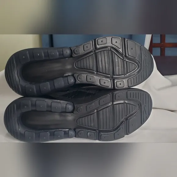 Nike Air Max 27C Black Sneakers ( new no box).