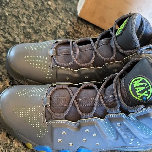 Nike air max Barkley Gray and Blue Sneakers EUC 10.5