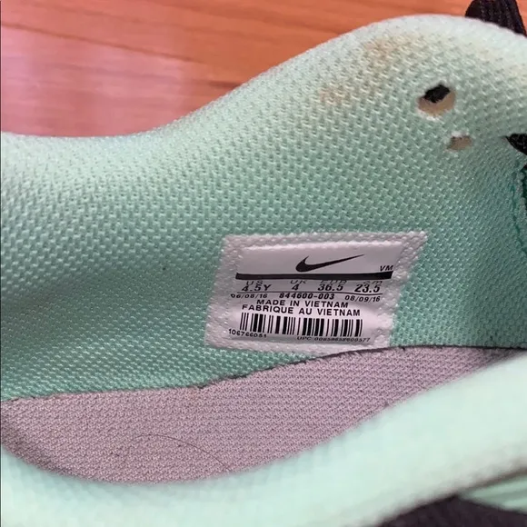Nike Air Max Black and Mint Sneakers