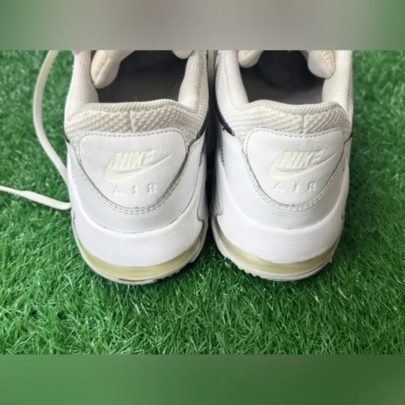 Nike Air Max ExceeWhite Size 12