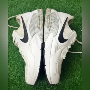 Nike Air Max ExceeWhite Size 12