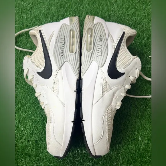 Nike Air Max ExceeWhite Size 12