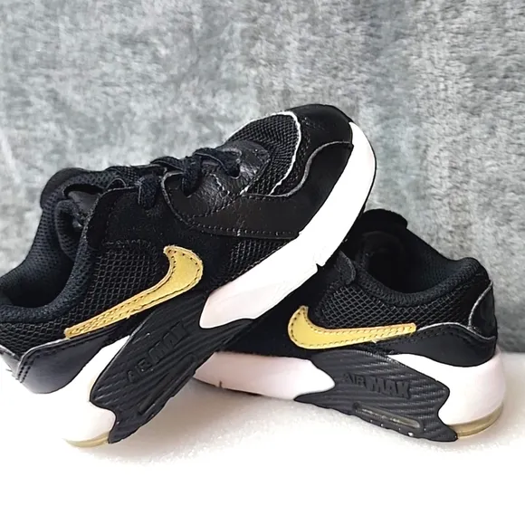 NIKE Air Max Size 8 C Kids.