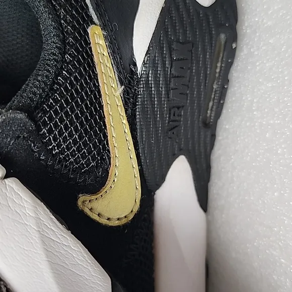 NIKE Air Max Size 8 C Kids.