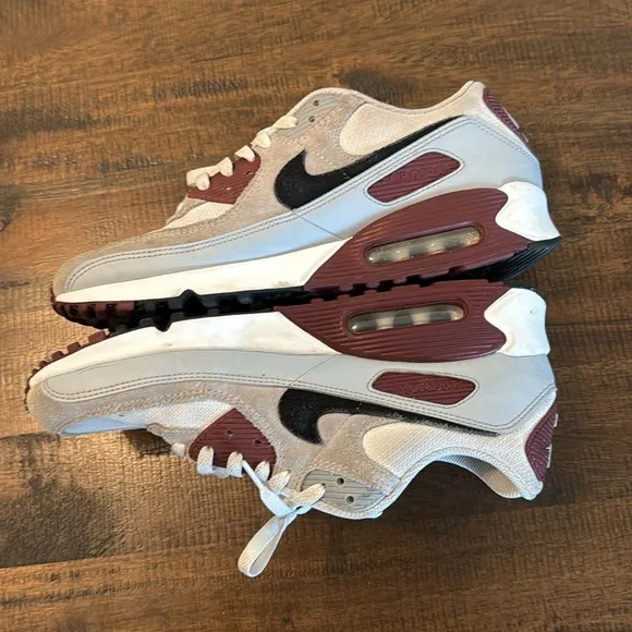 Nike Air Max Sneakers in Beige and Burgundy