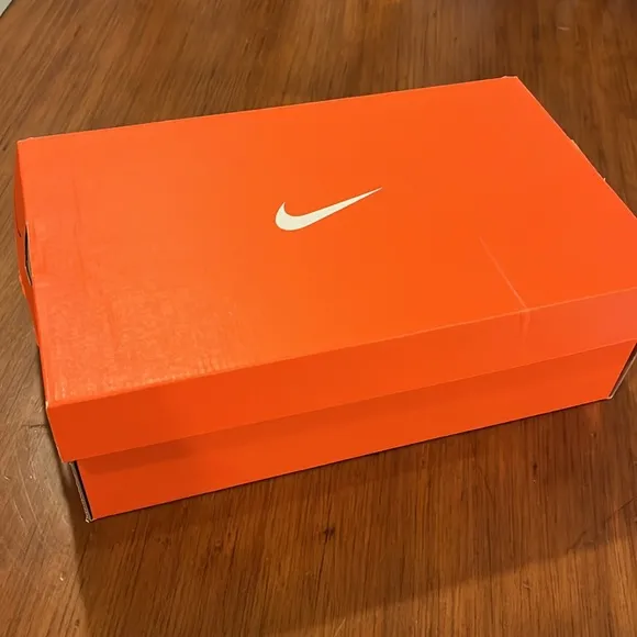 Nike Air Relentless 4 shoes sneakers new 685138 006 Mens Size 8