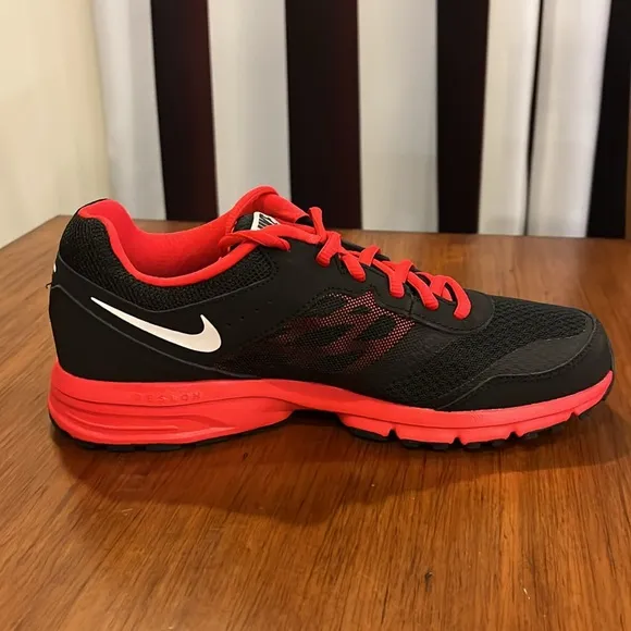 Nike Air Relentless 4 shoes sneakers new 685138 006 Mens Size 8