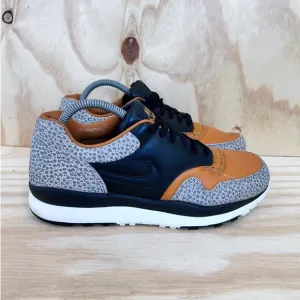 Nike - Air Safari - Sneakers - Gray/Black/Orange - Men's - 8 - AO3295-001