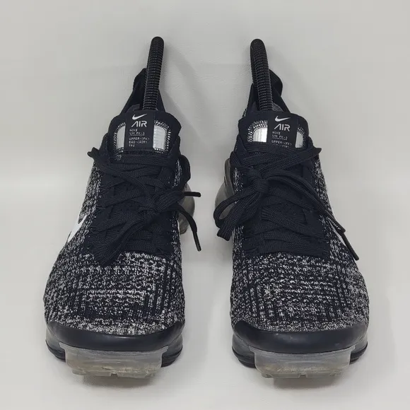 Nike Air VaporMax Flyknit 3 Womens Size 7 Athletic Shoes Sneakers AJ6910-001