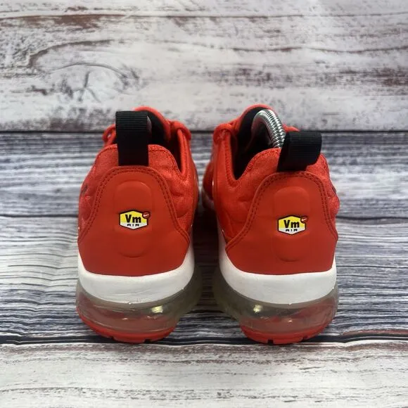 Nike Air Vapormax Plus Chile Red Sneakers Shoes Women’s Size 9.5