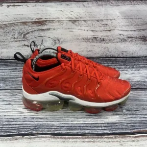 Nike Air Vapormax Plus Chile Red Sneakers Shoes Women’s Size 9.5
