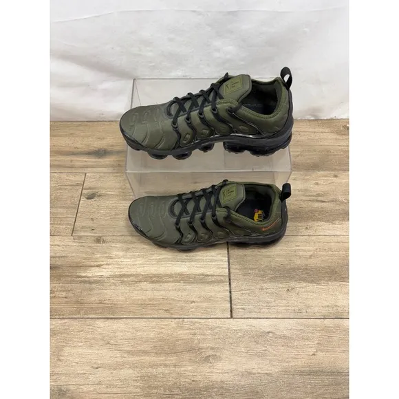Nike Air Vapormax Plus Green Olive Black DQ4688-300 Men's Size 9