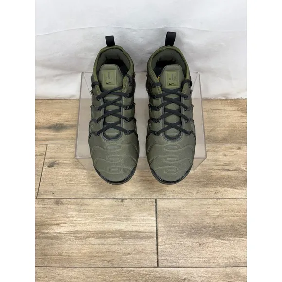 Nike Air Vapormax Plus Green Olive Black DQ4688-300 Men's Size 9