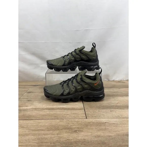 Nike Air Vapormax Plus Green Olive Black DQ4688-300 Men's Size 9