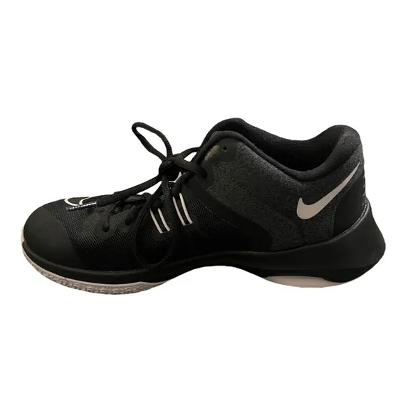 Nike Air Versatile II Athletic Basketball Sneakers Shoes, Mid, Black White 8.5