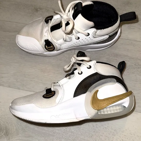 Nike Air Zoom Crossover Basketball Shoes big kids size 4