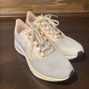 Nike Air Zoom Pegasus 37 Pale Ivory Pink Size 9.5