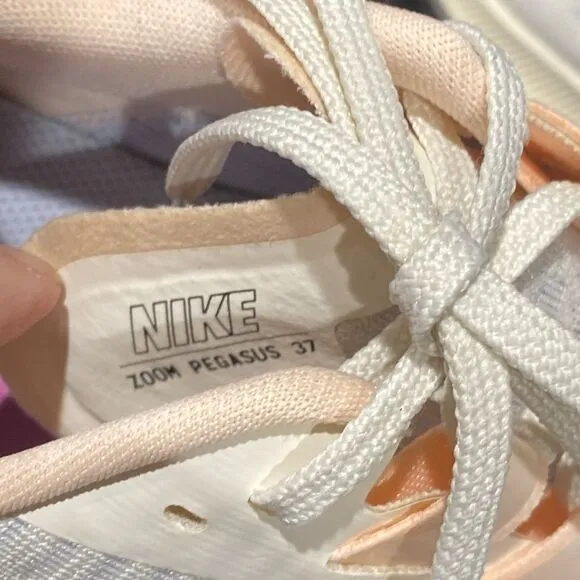 Nike Air Zoom Pegasus 37 Pale Ivory Pink Size 9.5