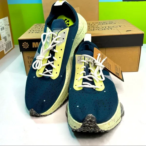 Nike Air Zoom Type Crater Mens Sz 10 Recycled Sneakers Lightweight Running Shoes