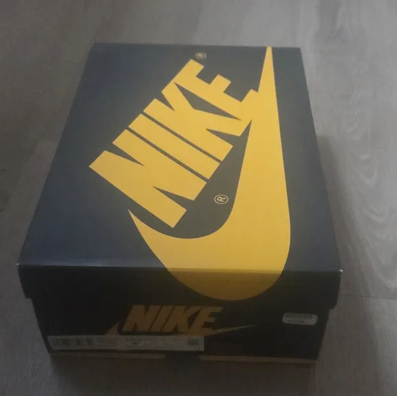 Nike AirJordan Men's 1 Retro OG High Pollen 9.5 *Offers Are Welcome*